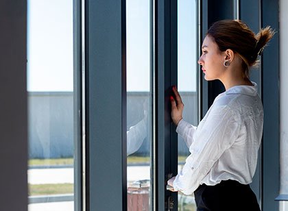 janelas-acusticas-na-rua-siqueira-campos-copacabana-rio-de-janeiro